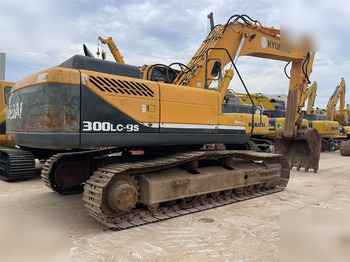 Crawler excavator HYUNDAI
