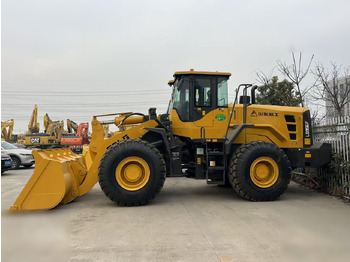 Wheel loader SDLG