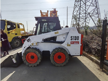 Skid steer loader BOBCAT S130: picture 3