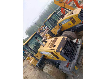 Loader KOMATSU wa320-5 [ Copy ] [ Copy ] [ Copy ]: picture 4