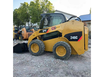 Skid steer loader CATERPILLAR 226