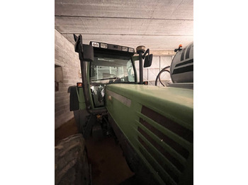 Farm tractor FENDT Farmer 300