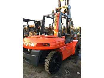 Diesel forklift TOYOTA