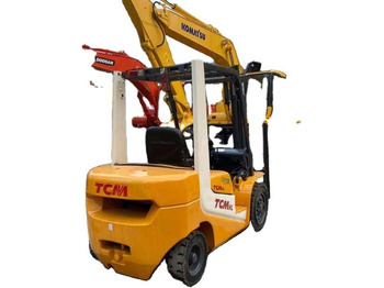 Forklift TCM