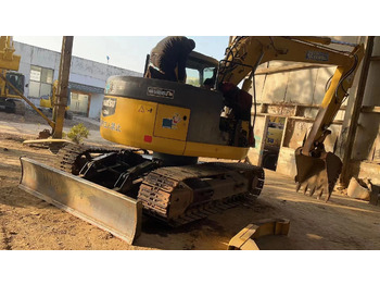Crawler excavator KOMATSU PC138