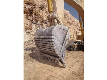 Crawler excavator KOMATSU PC850: picture 2