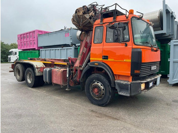 Hook lift truck IVECO