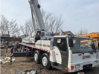 Mobile crane TEREX 70 TON TTC070G TRUCK CRANE: picture 5