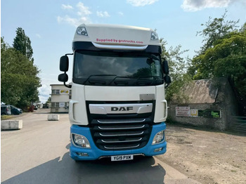 Tractor unit DAF XF 105: picture 3
