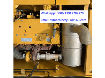 Crawler excavator Caterpillar 320D2: picture 3