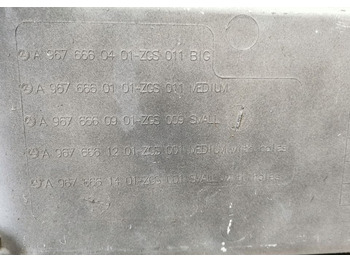 Footstep for Truck STOPNICA MECERDES ATEGO E6 RH. A967 666 04 01: picture 3 Footstep for Truck STOPNICA MECERDES ATEGO E6 RH. A967 666 04 01: picture 3