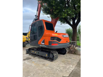 Mini excavator DOOSAN DX75