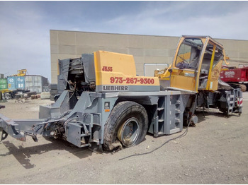 Mobile crane LIEBHERR LTM 1055-3.2