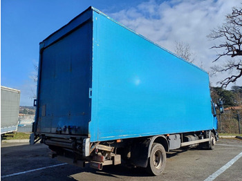 Box truck RENAULT MIDLUM 12.270: picture 3
