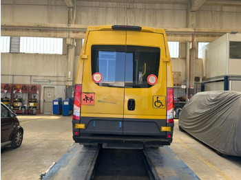 School bus Iveco Daily: picture 5