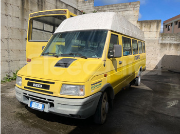 School bus Iveco Turbo Daily: picture 3