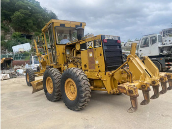 Grader CATERPILLAR 140H