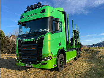 Timber truck SCANIA
