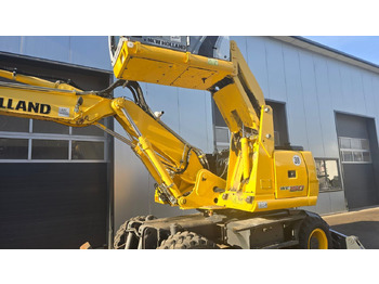 Wheel excavator NEW HOLLAND