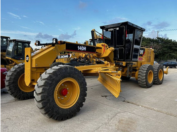 Grader CATERPILLAR 140H