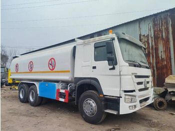 Tanker truck SINOTRUK HOWO
