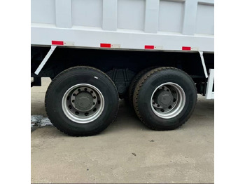Tipper Howo 371 6x4: picture 4