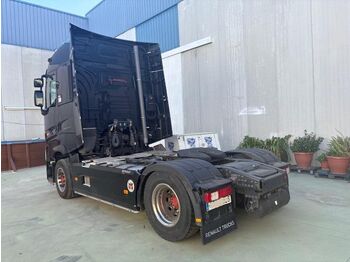 Tractor unit RENAULT T520: picture 5