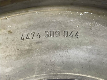 Axle and parts for Construction machinery Liebherr L574-7615100-Plate/Anlaufblech: picture 3
