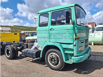 Tractor unit Mercedes-Benz 911: picture 5
