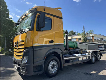 Hook lift truck MERCEDES-BENZ Actros 2645