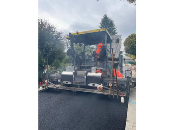 Asphalt paver VÖGELE