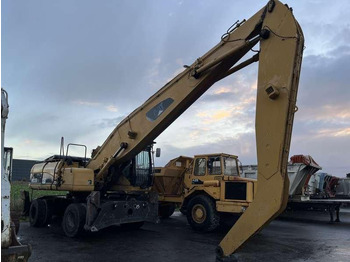 Waste/ Industry handler CATERPILLAR