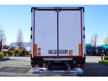 Refrigerator truck RENAULT D19 Wide 4x2 E6 / Lamberet 22 EPAL refrigerator / Multitemperature / Carrier Supra 1250 MT: picture 2 Refrigerator truck RENAULT D19 Wide 4x2 E6 / Lamberet 22 EPAL refrigerator / Multitemperature / Carrier Supra 1250 MT: picture 2