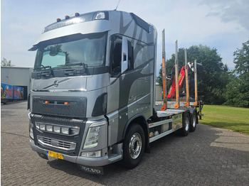 Timber truck VOLVO FH 500