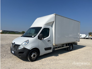 Closed box van RENAULT Master
