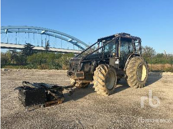 Farm tractor VALTRA T173