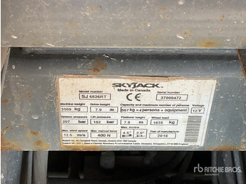 Scissor lift SKYJACK