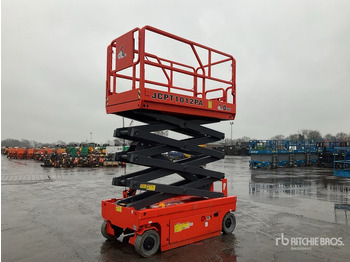 Scissor lift DINGLI