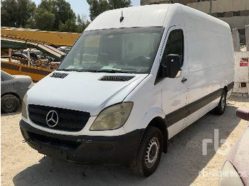 Box truck MERCEDES-BENZ Sprinter 311