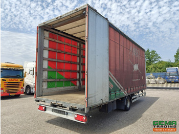 Curtainsider trailer