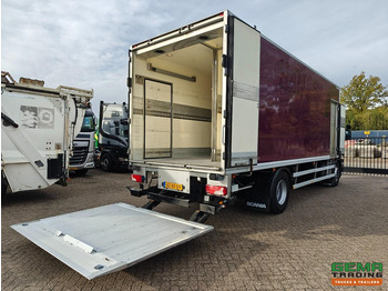 Refrigerator truck Scania P230 4x2 Dagcab Euro5 - Koel-VriesBak 7.55m + Carrier Supra 950MT + Laadklep 2000kg: picture 2 Refrigerator truck Scania P230 4x2 Dagcab Euro5 - Koel-VriesBak 7.55m + Carrier Supra 950MT + Laadklep 2000kg: picture 2