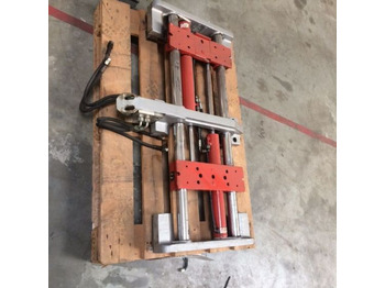 Attachment for Material handling equipment Dürwen Fork positioner with Shaft guidance sideshift: picture 3