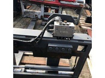 Attachment SHB-LEWA Fork positioner: picture 4 Attachment SHB-LEWA Fork positioner: picture 4