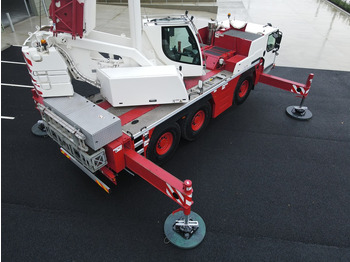 All terrain crane LIEBHERR LTM1060-3.1 - Excellent Condition and Full Remote: picture 4