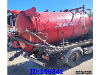 Tank container