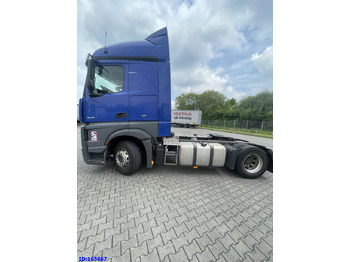 Tractor unit MERCEDES-BENZ Actros 1843