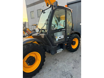 Telescopic handler JCB