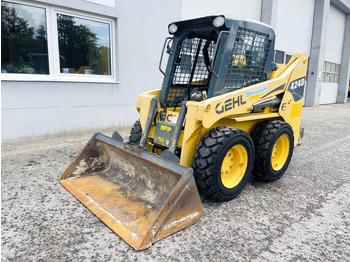 Skid steer loader Gehl SL4240 (4035): picture 4