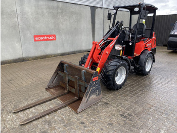 Compact loader