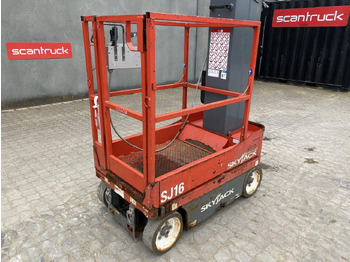 Vertical mast lift SKYJACK